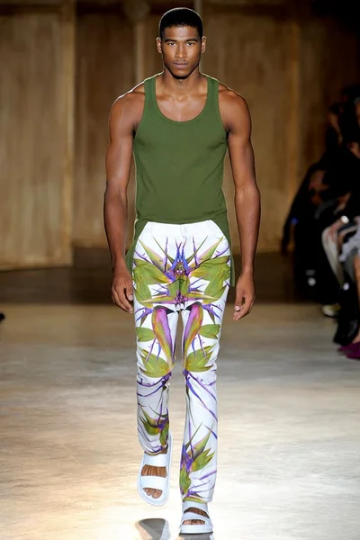 Look 6